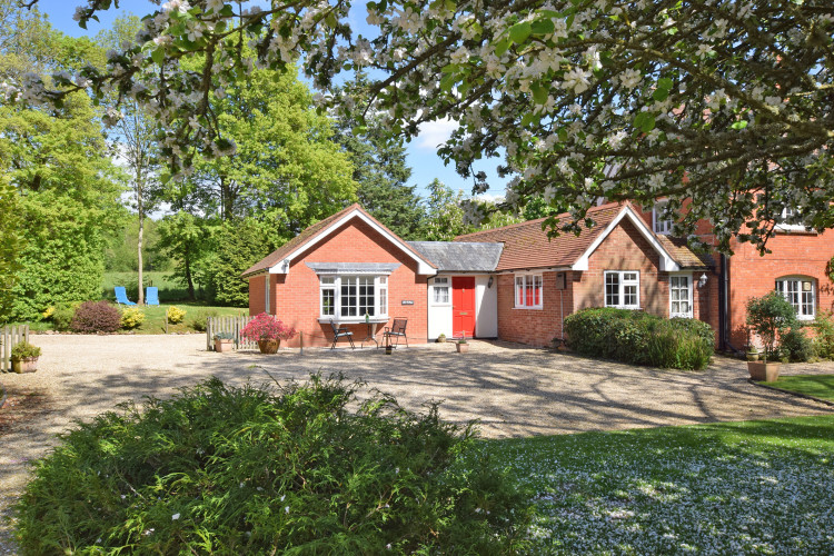 The Cottage At Badgers Redlynch New Forest Cottages